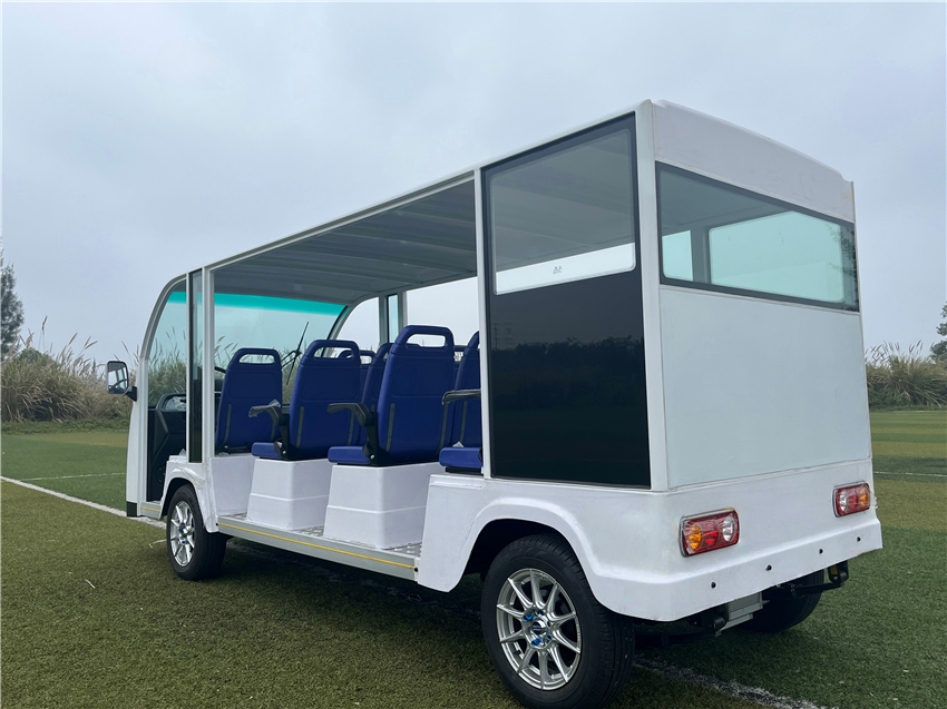 11座观光车