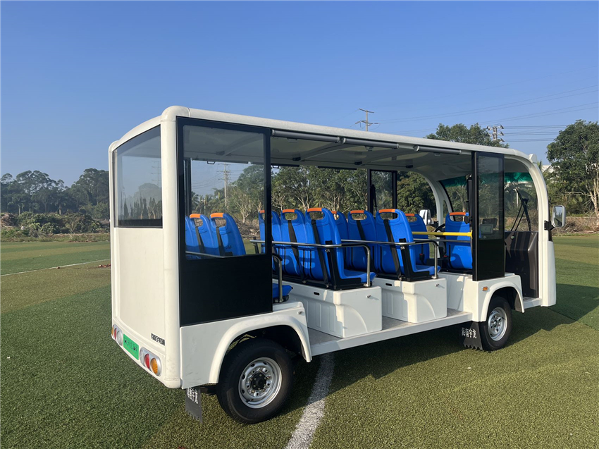 11座观光车